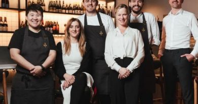 Equipo de trabajo unidos para dar lo mejor de ellos en el evento