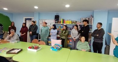 Foto con la sala de los mayores con alzheimer