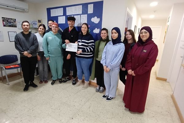 Foto grupal con la asociación de Calatravos